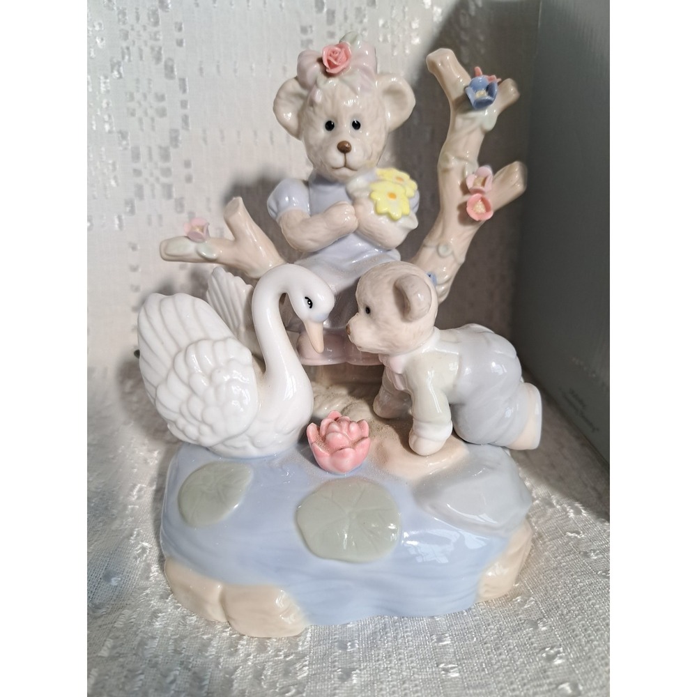 Vintage Musical Porcelain Figurine Gift Gallery Mama Baby Bear Swan New 6.5" Tal